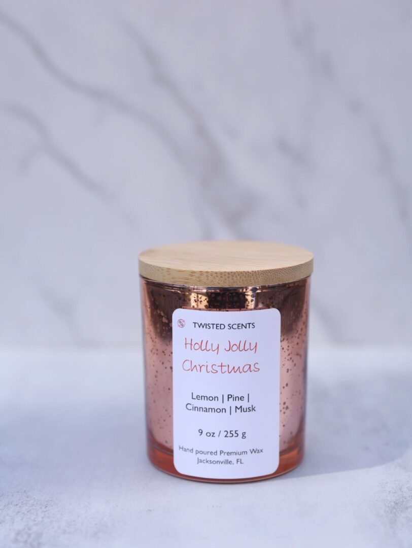 Copper candle with wooden lid